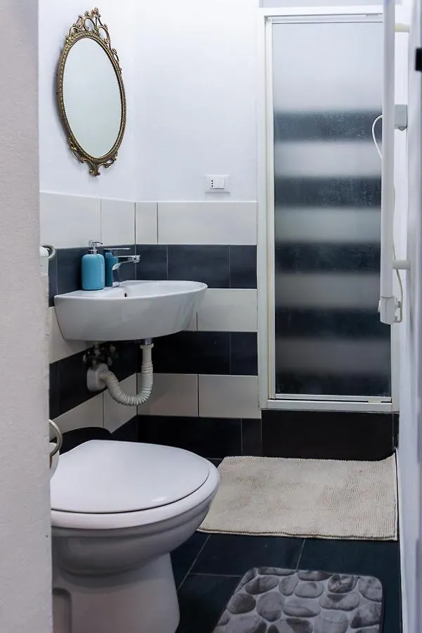 Elohim House Apartment Genoa 0*,  Italy