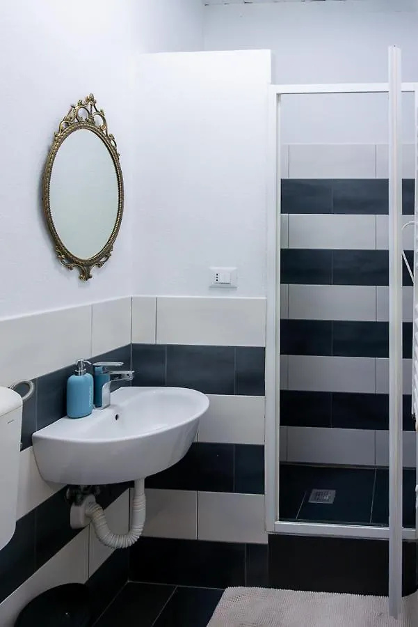 Elohim House Apartment Genoa Italy