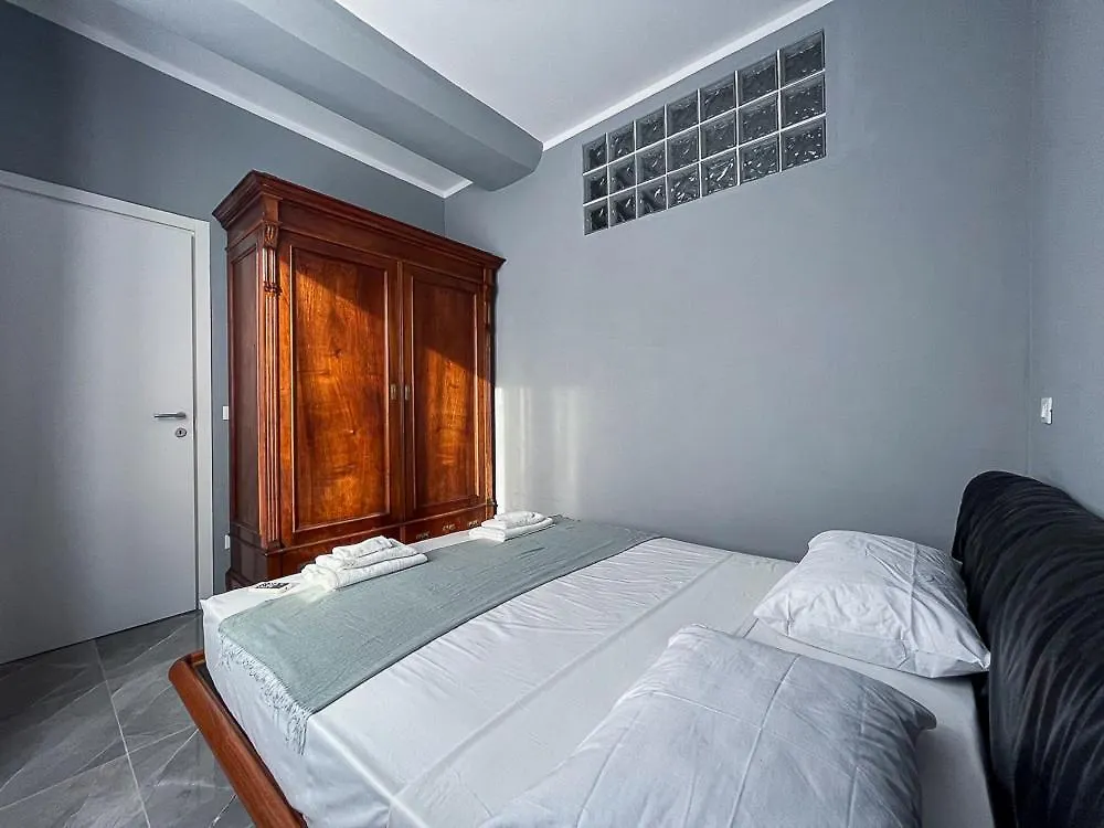 Elohim House Apartment Genoa Italy